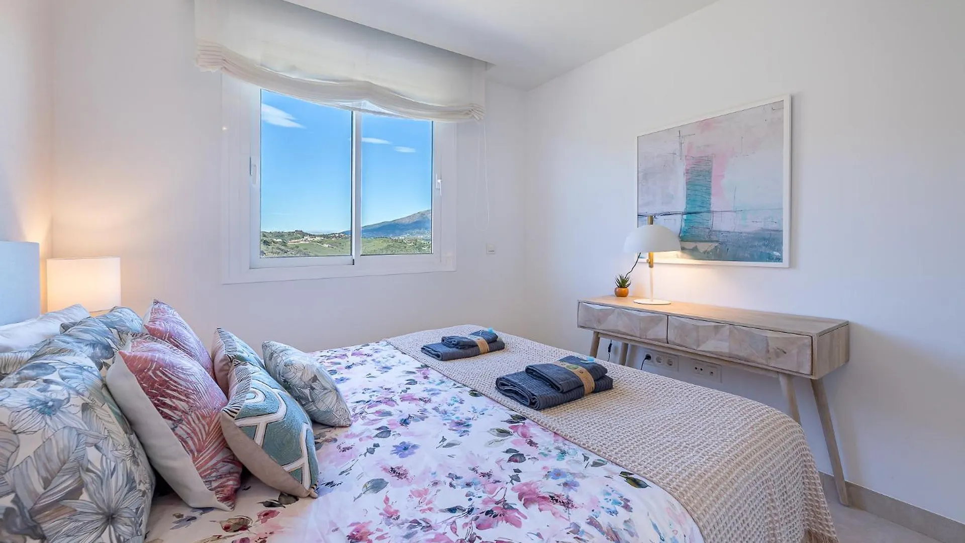797 Holiday Rentals - Moderno Apartamento Con Hermosa Vista La Cala De Mijas 0*,  Spagna
