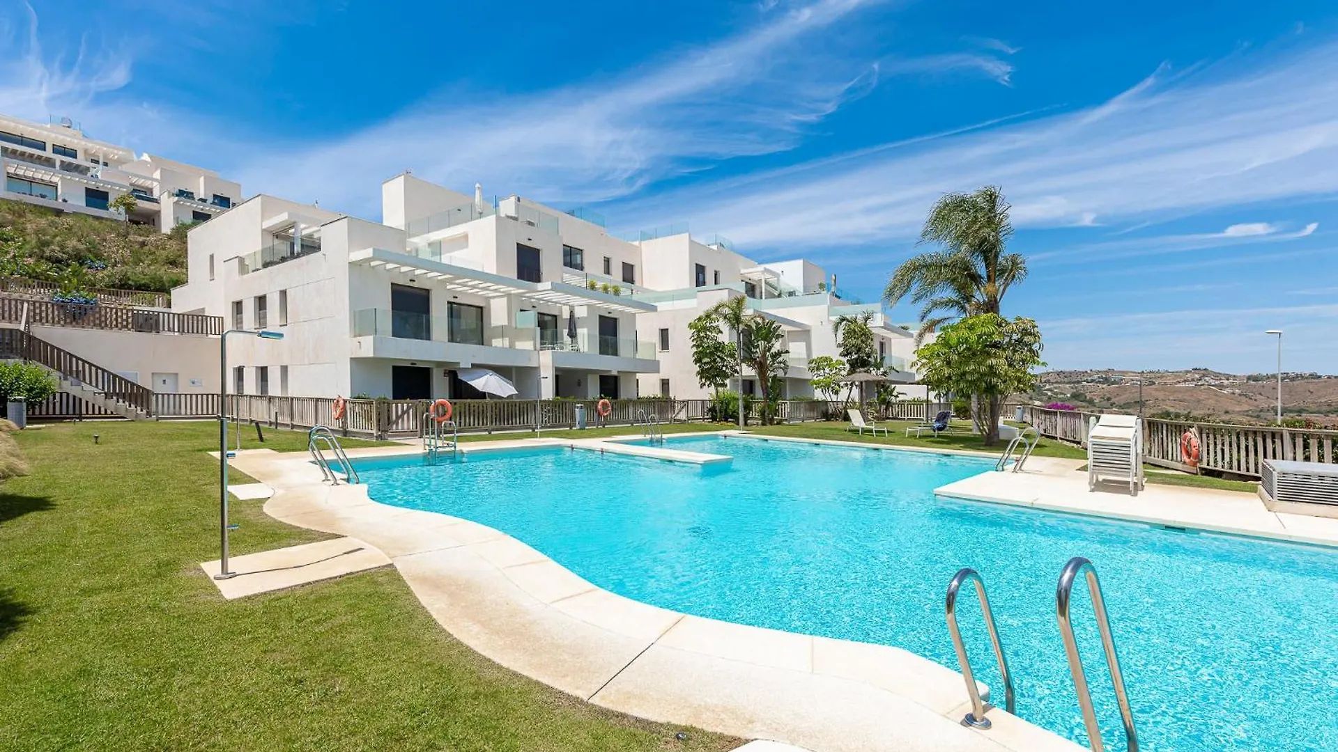 797 Holiday Rentals - Moderno Apartamento Con Hermosa Vista La Cala De Mijas