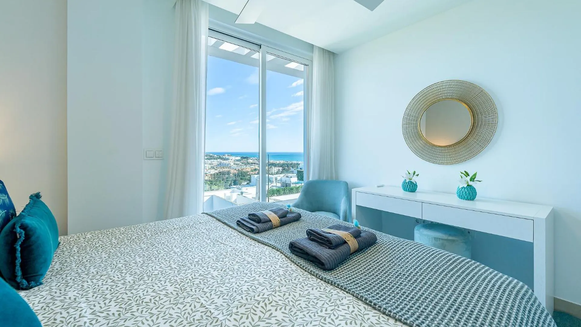 797 Holiday Rentals - Moderno Apartamento Con Hermosa Vista La Cala De Mijas 0*,
