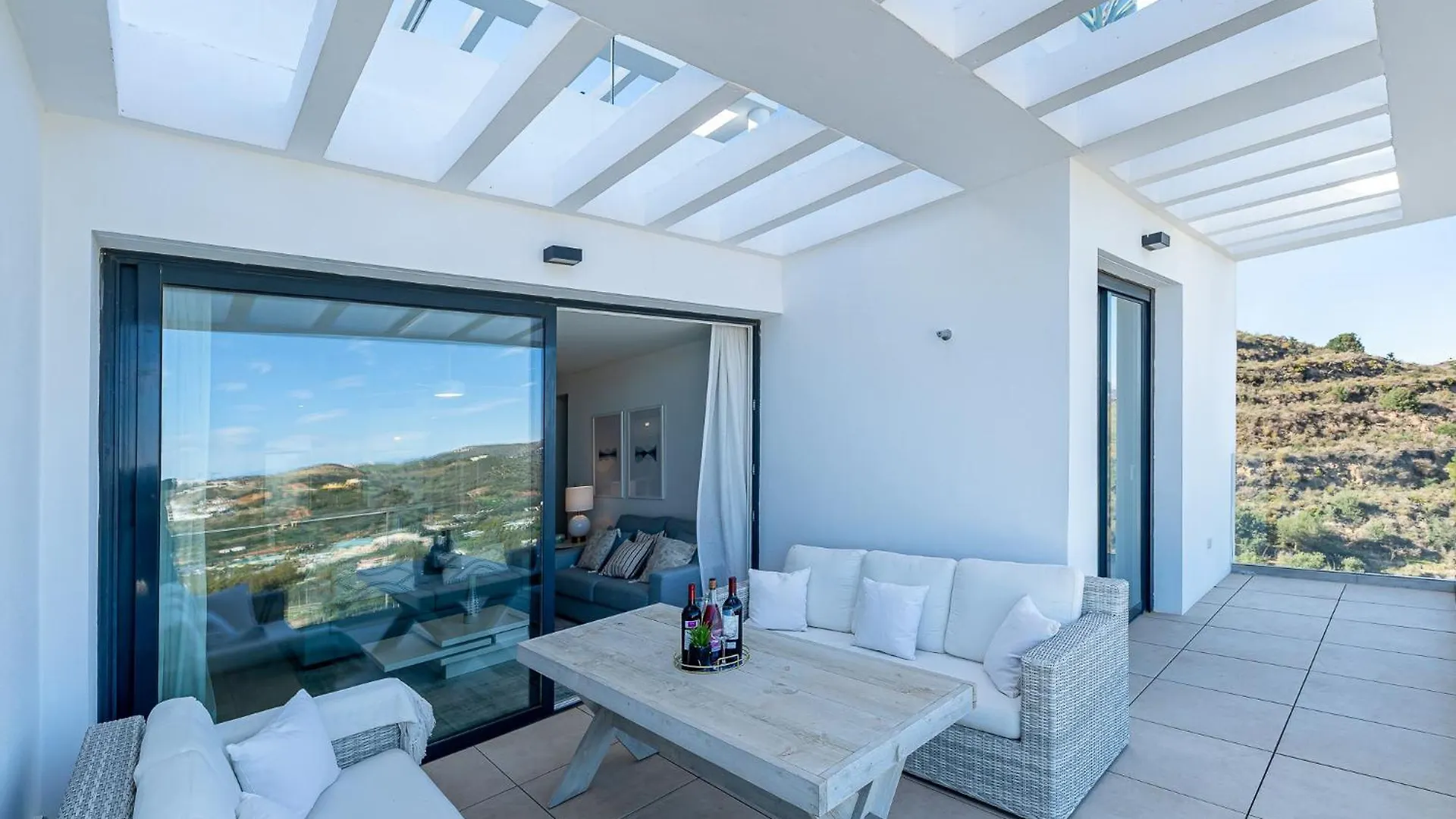 797 Holiday Rentals - Moderno Apartamento Con Hermosa Vista La Cala De Mijas